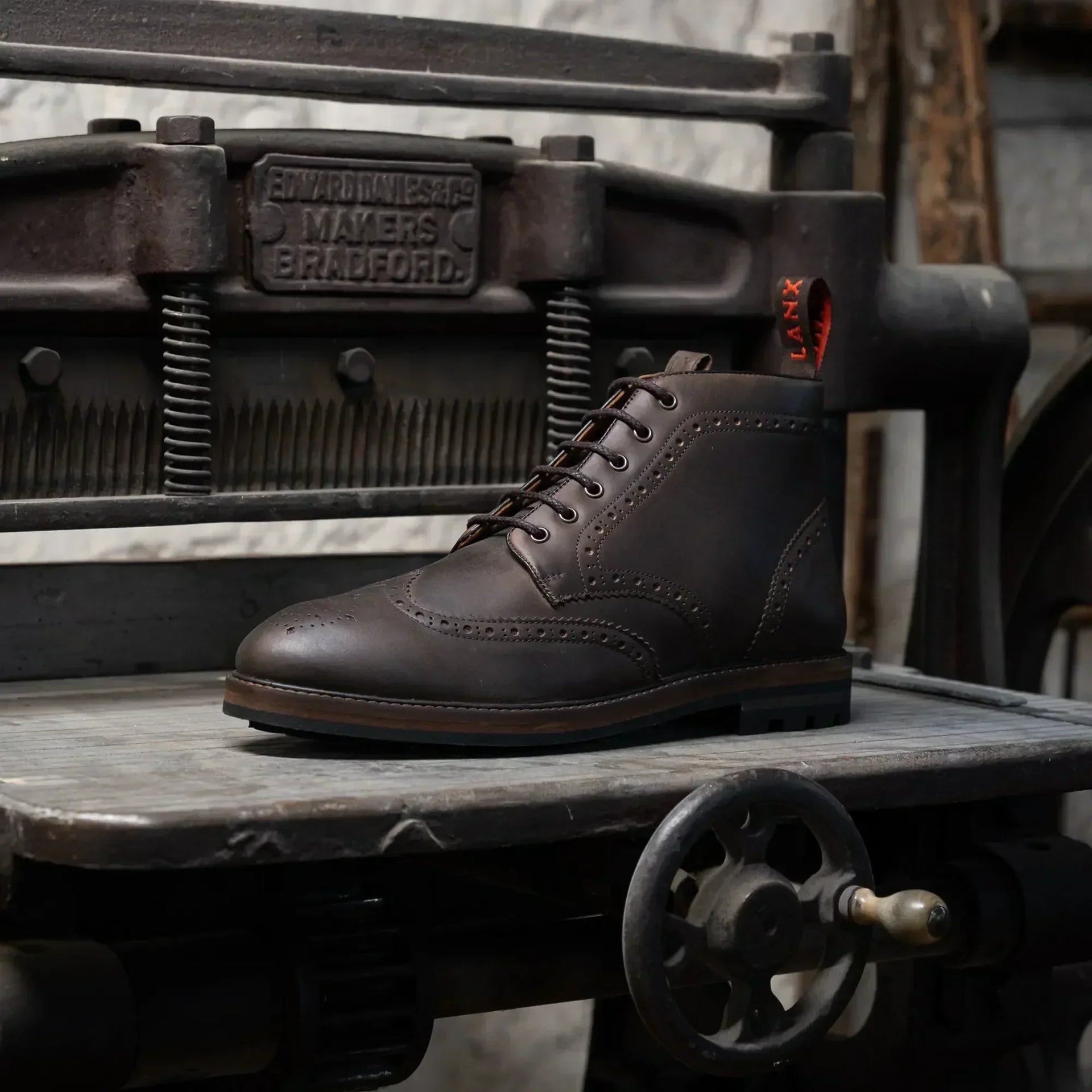 MEN’S 1985 UPDATES | SMART, VERSATILE, AND READY FOR ANYTHING