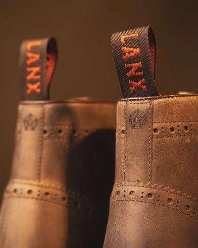 BAYLEY // ACACIA DISTRESSED