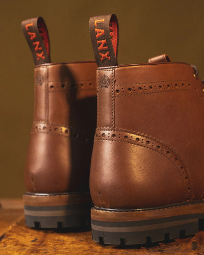 BAYLEY // CONKER DISTRESSED
