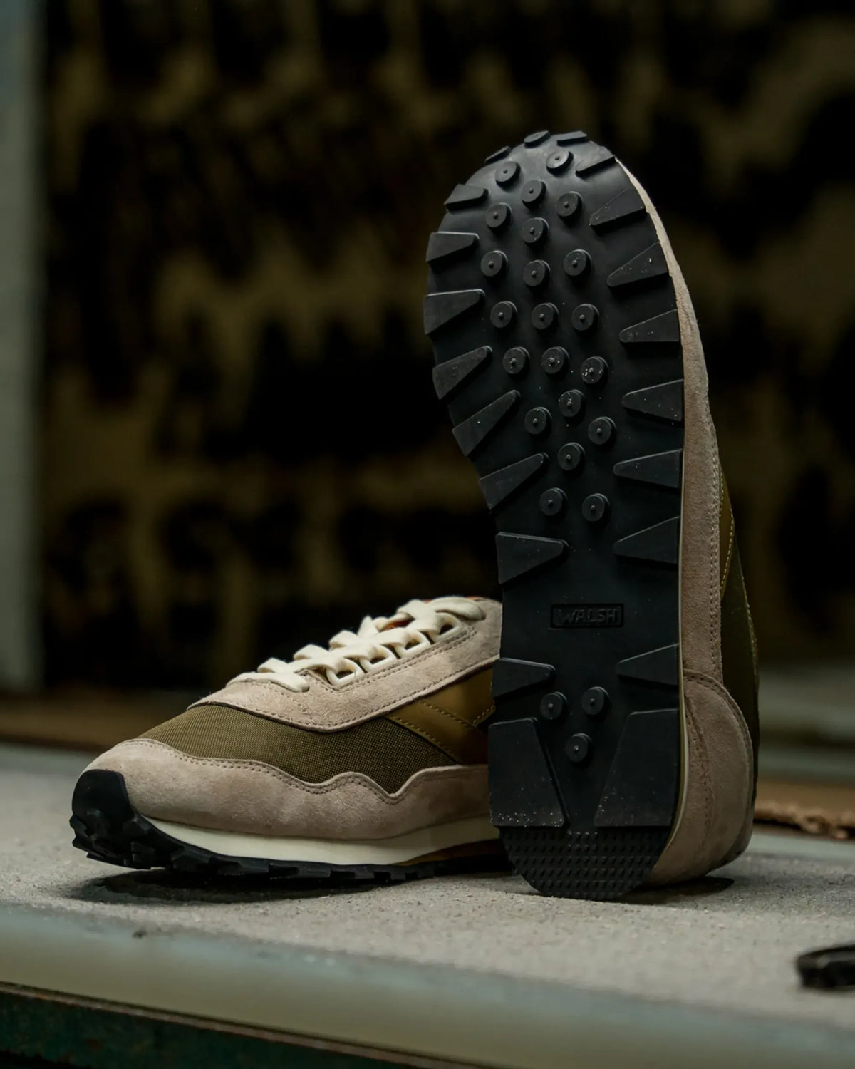 BROMLEY // TAUPE