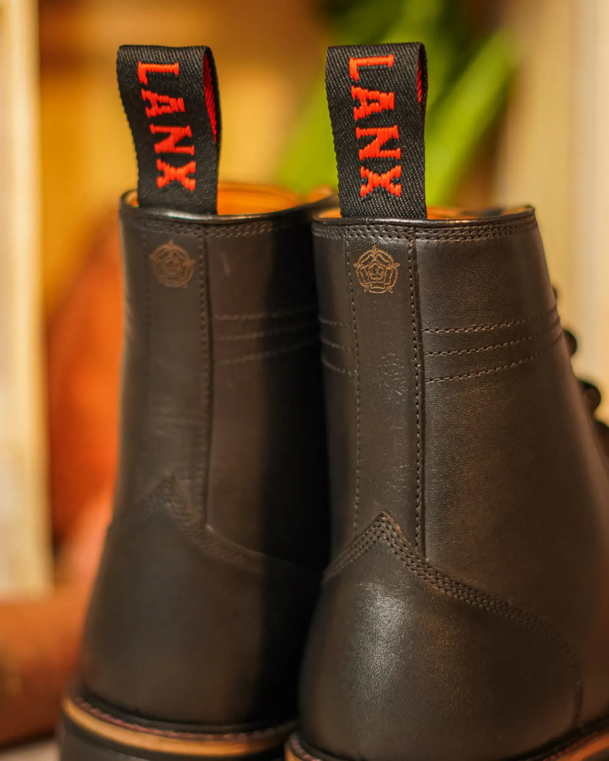 DINCKLEY / BLACK