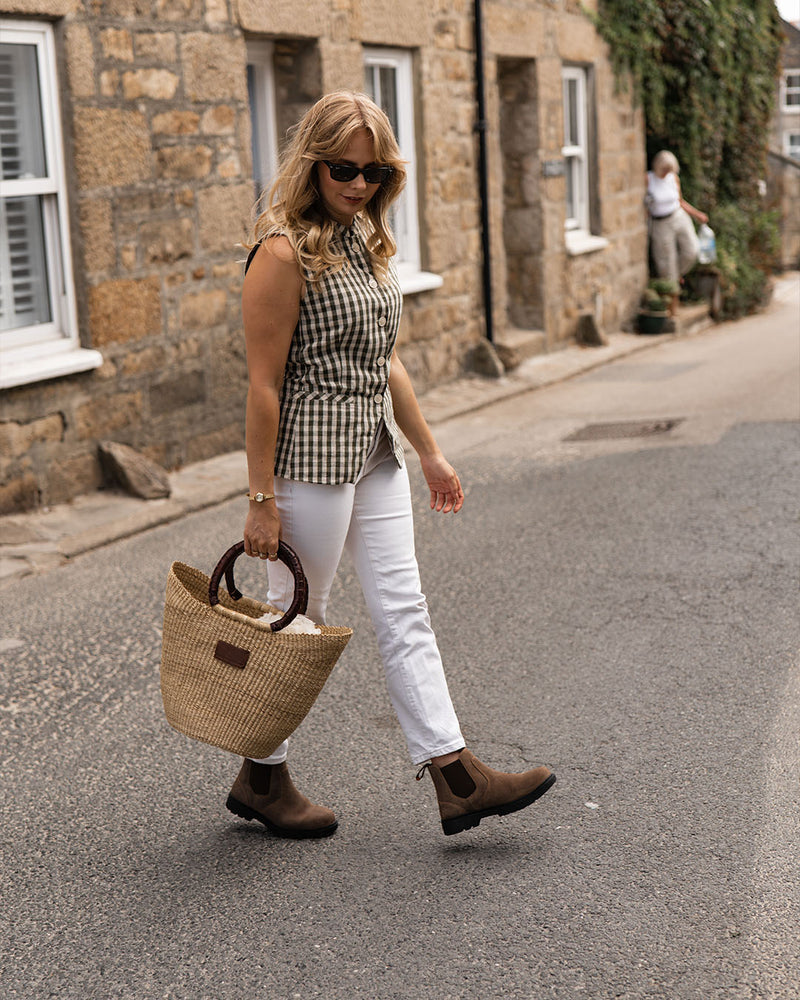 emma.quincey wearing LANX