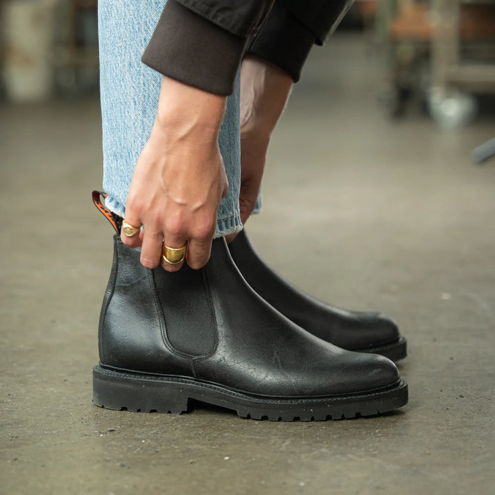 FALLBARN / BLACK-Women’s Chelsea | LANX Proper Men's Shoes