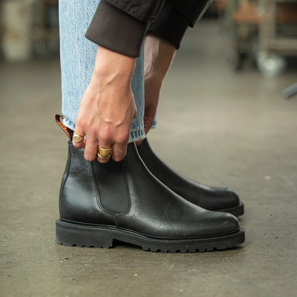 FALLBARN / BLACK-Women’s Chelsea | LANX Proper Men's Shoes