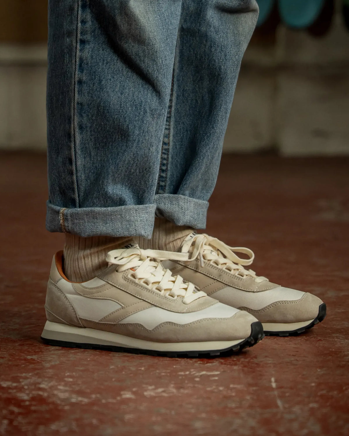 HALLIWELL / WHITE