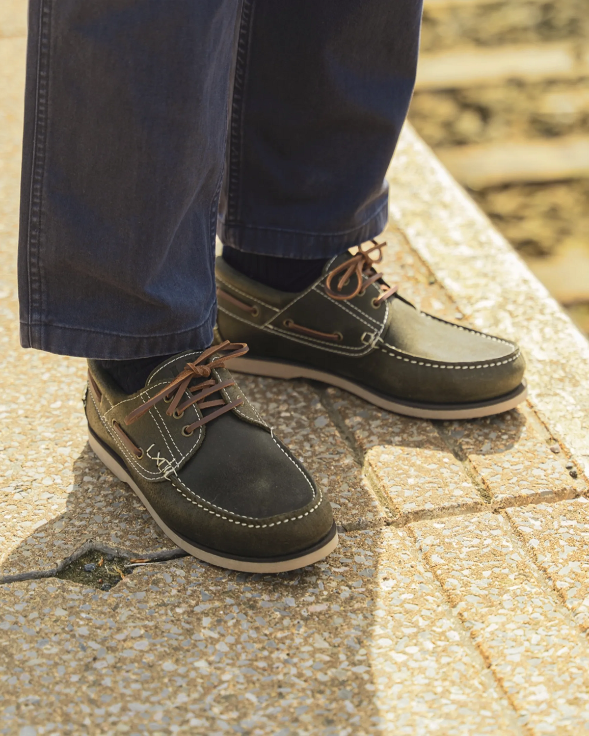 EARBY // KHAKI