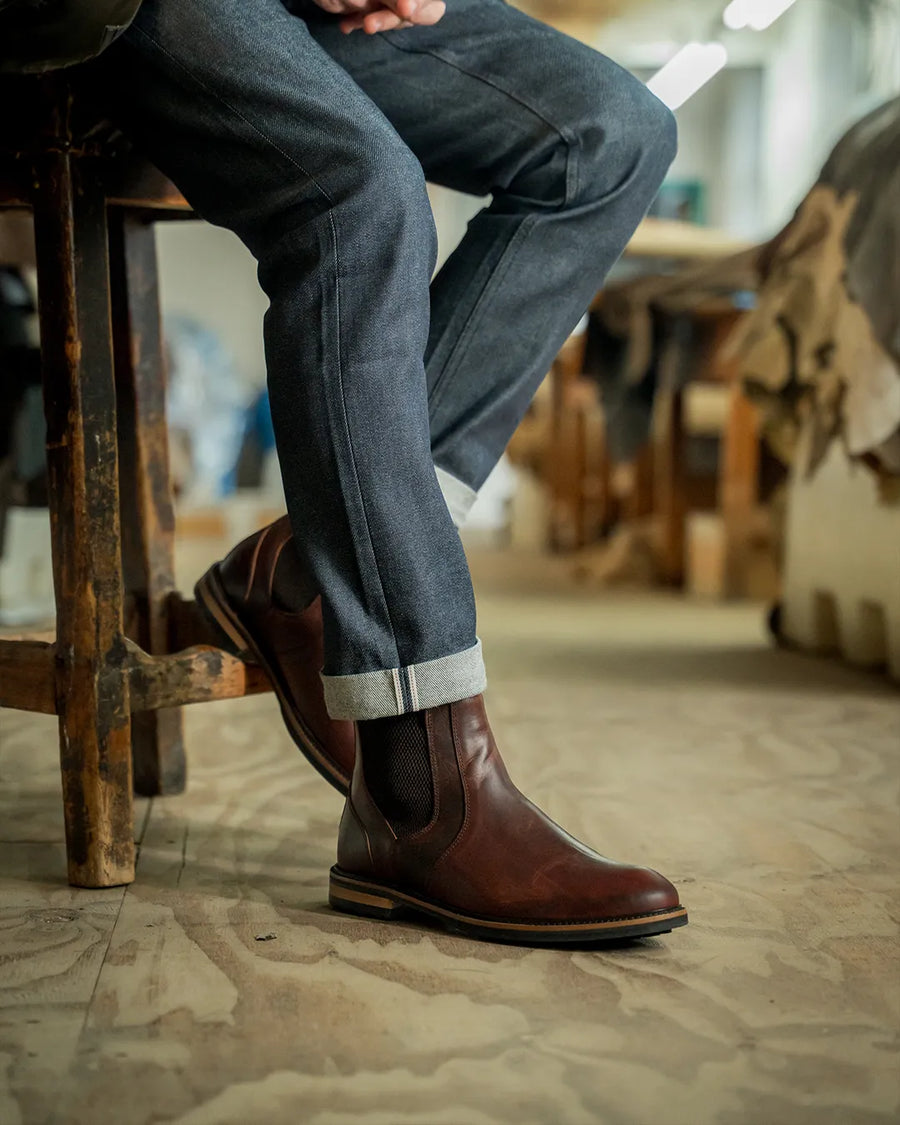 CHELSEA BOOTS