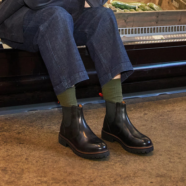 REED / BLACK-Women’s Chelsea | LANX Proper Men's Shoes