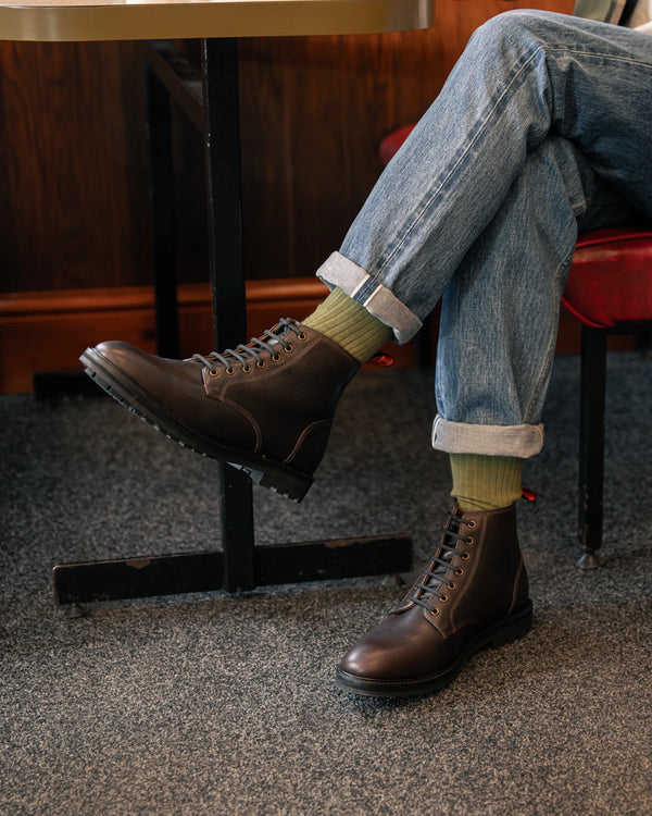 SETTLE // RAISIN GRAINED