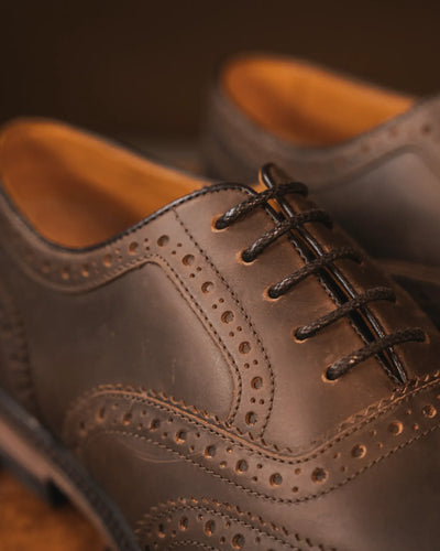 SHIREBURN // BROWN DISTRESSED