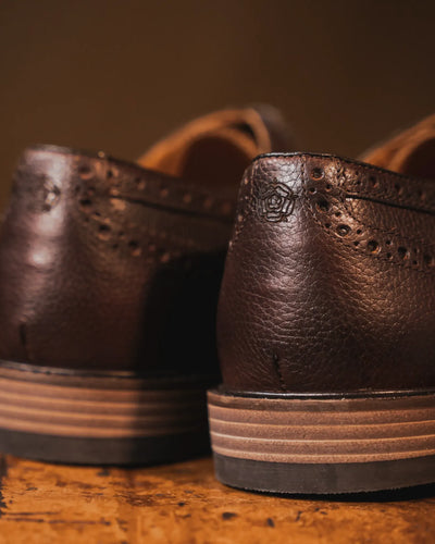 SHIREBURN // CHESTNUT GRAINED