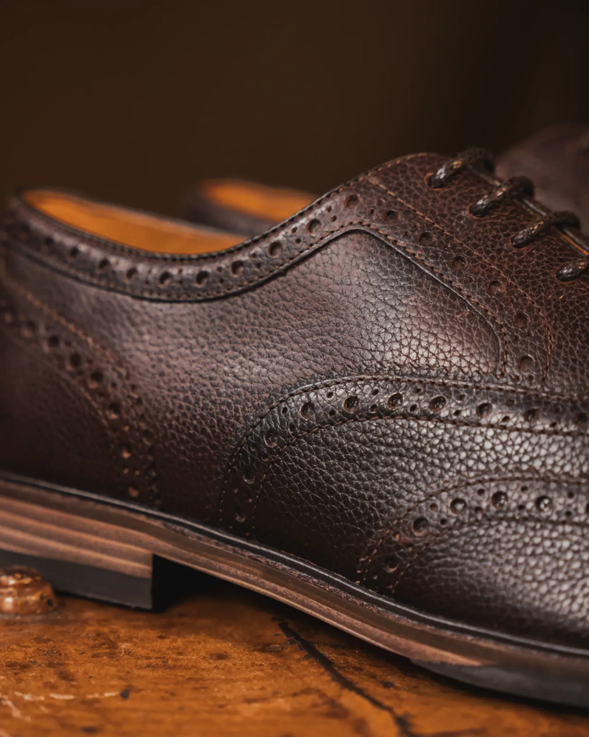 SHIREBURN // CHESTNUT GRAINED